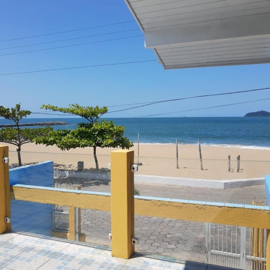Mansao Ouro Verde Vlc Frente Para O Mar Com Piscina Piçarras Buitenkant foto